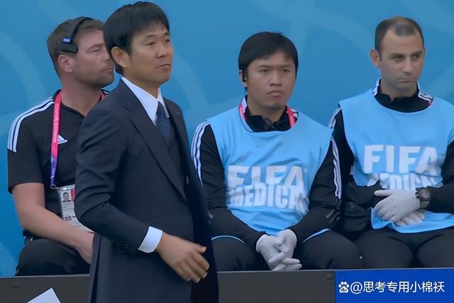 消息人士透露，在输给安特卫普后，哈维同拉波尔塔、尤斯特以及德科等高层进行了会谈，巴萨高层给予了哈维充分的信任并且认同了哈维的观点。